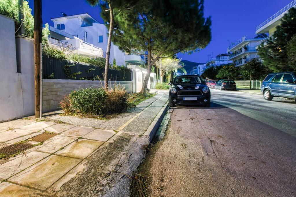 אתונה Spacious Apartment In Glyfada Close To The Sea מראה חיצוני תמונה