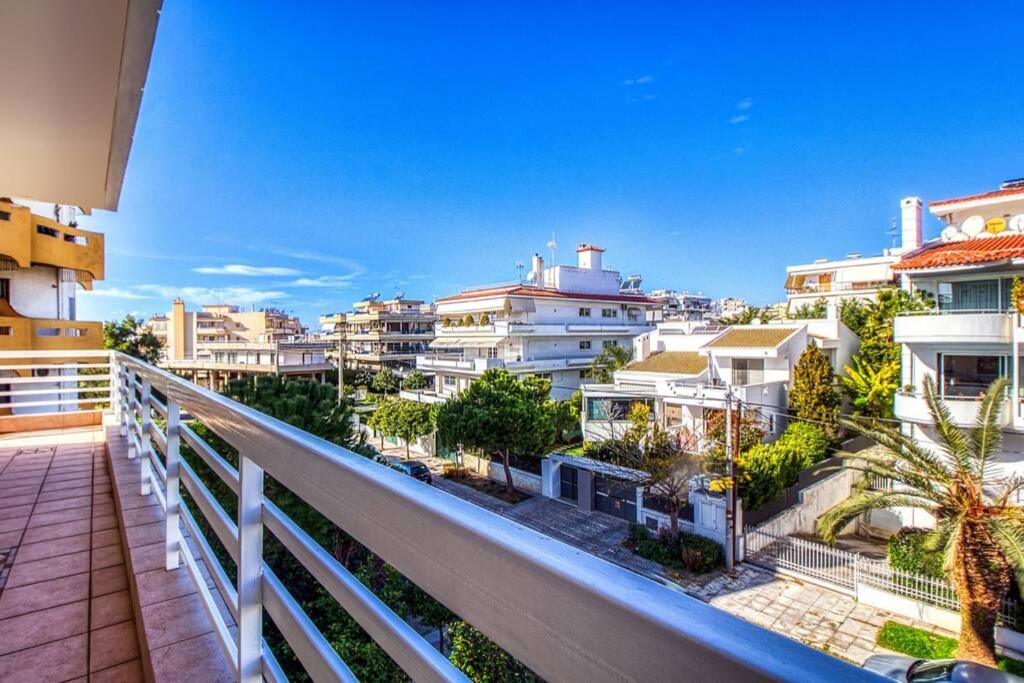 אתונה Spacious Apartment In Glyfada Close To The Sea מראה חיצוני תמונה